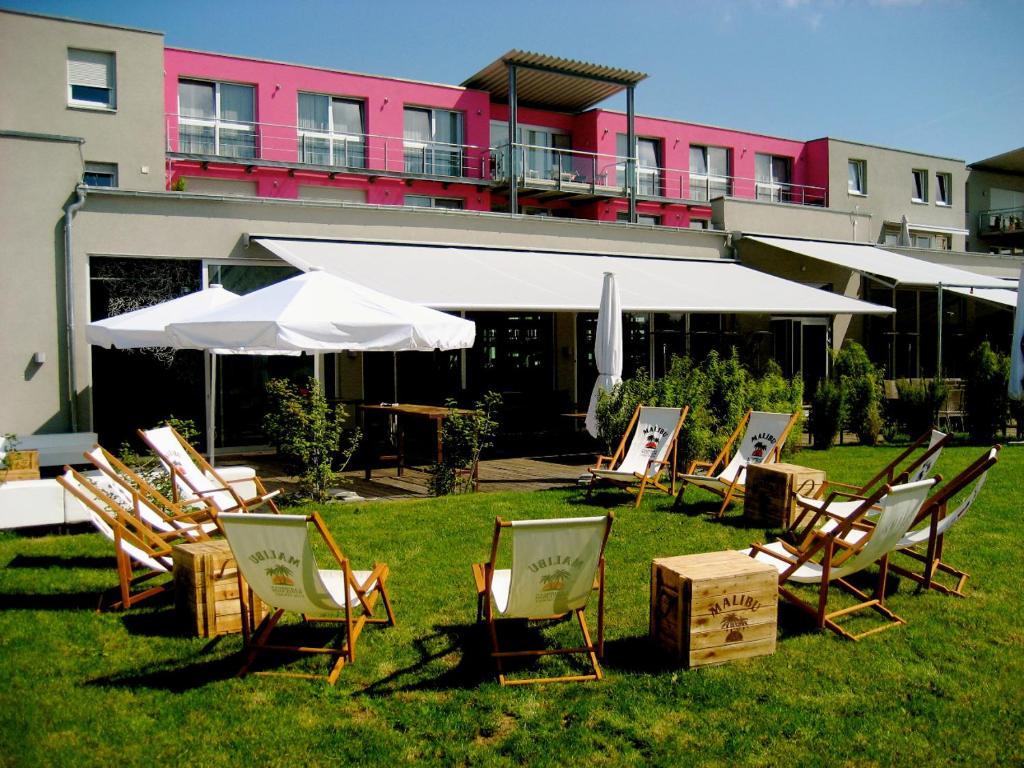 Hotel Schlafstadt Eimeldingen Exterior photo
